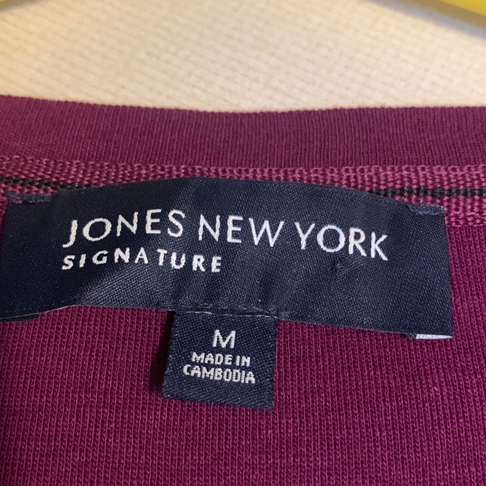 Jones New York Signature long Sleeve Tee - Picture 3 of 6